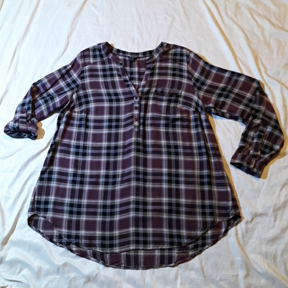 Plaid pattern half button down - Picture 2 of 11